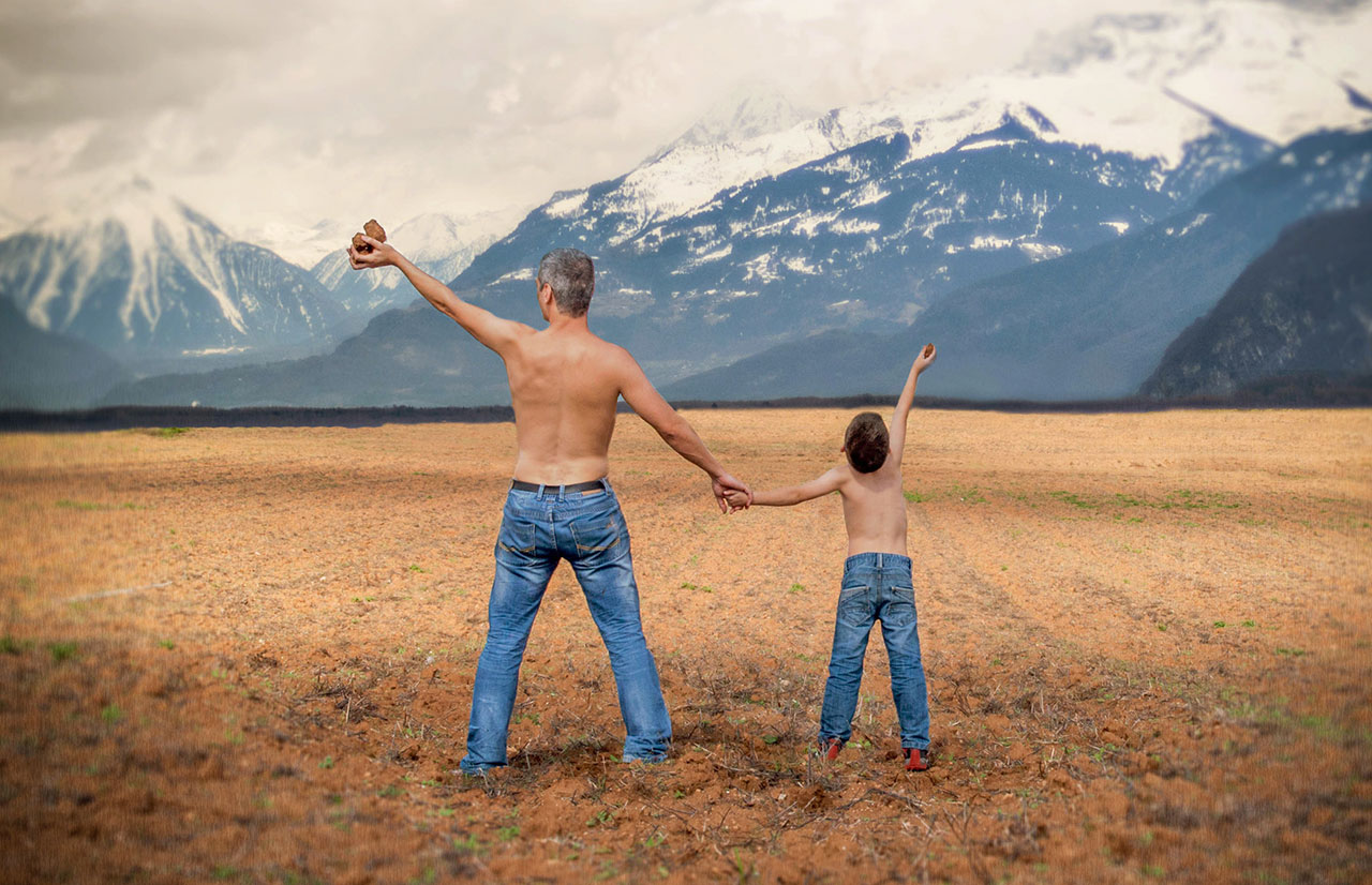 padre e figlio in montagna