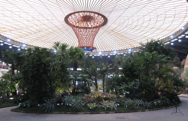 Euroflora - allestimento del Palasport di Genova